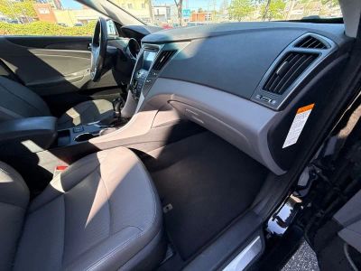 2014 Hyundai Sonata Hybrid - Photo 42