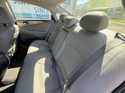 2014 Hyundai Sonata Hybrid - Photo 30