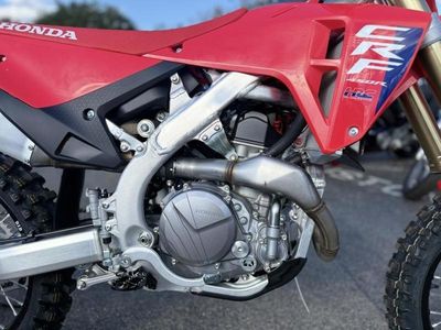 2025 Honda CRF450R - Photo 12