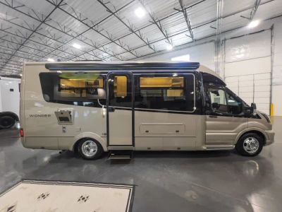 2023 Leisure Travel Vans WONDER — photo 16 view