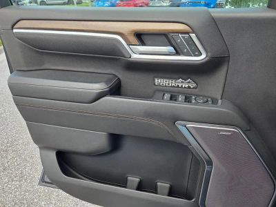 2023 Chevrolet Silverado 1500 — photo 22 view