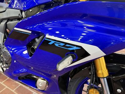 2025 Yamaha YZF-R7 - Photo 10