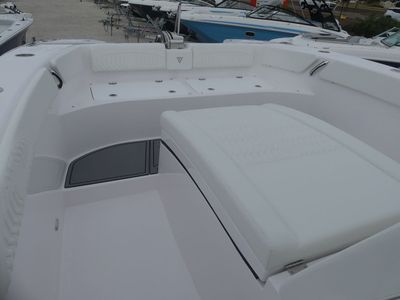 2026 Twin Vee 280 GFX2 - Photo 18