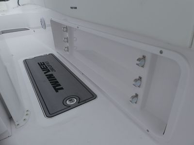 2026 Twin Vee 280 GFX2 - Photo 15