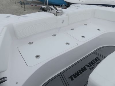 2026 Twin Vee 280 GFX2 - Photo 21