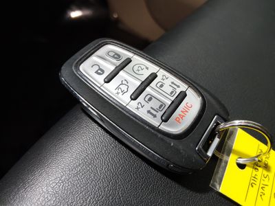 2024 Chrysler Pacifica — photo 15 view