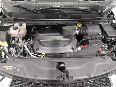 2024 Chrysler Pacifica — photo 9 view