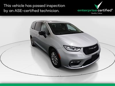 2024 Chrysler Pacifica Touring L FWD — front three-quarter view