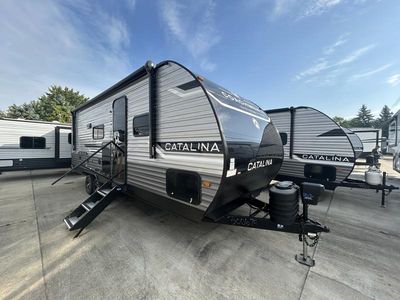 2025 Coachmen Catalina Legacy - Photo 16