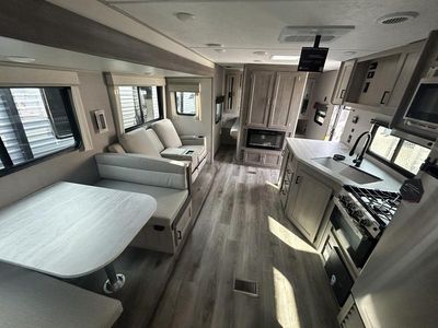 2025 Coachmen Catalina Legacy - Photo 4