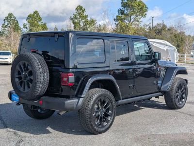 2025 Jeep Wrangler - Photo 5