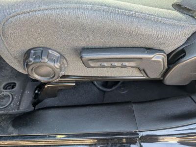2025 Jeep Wrangler - Photo 13
