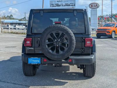 2025 Jeep Wrangler - Photo 4