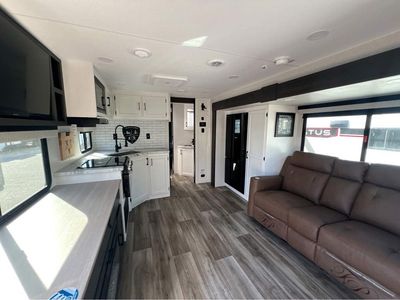 2026 VENTURE RV STRATUS - Photo 7