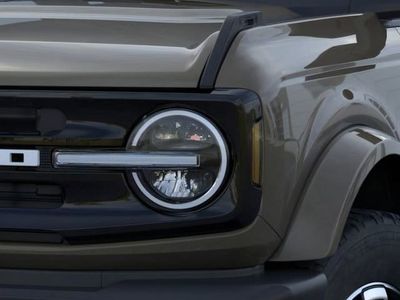 2026 Ford Bronco Outer Banks in Marsh Gray — front three-quarter view