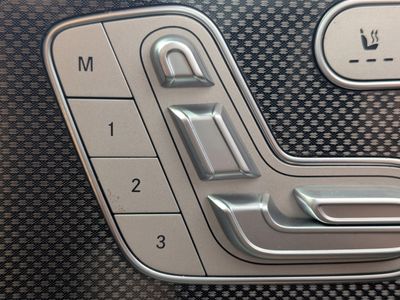 2023 Mercedes-Benz GLE - Photo 32
