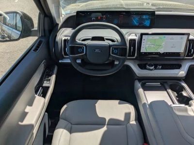 2026 Ford Expedition — photo 16 view