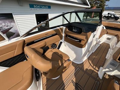 2025 Chaparral 267 SSX - Photo 16