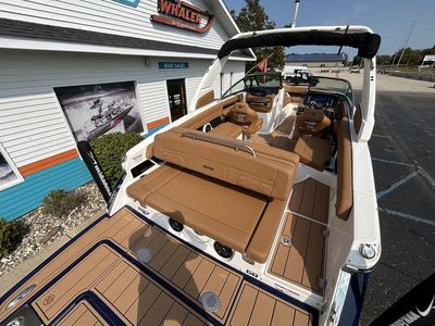 2025 Chaparral 267 SSX - Photo 10