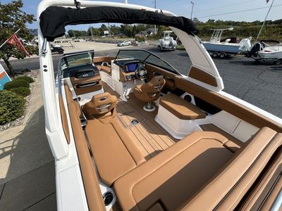 2025 Chaparral 267 SSX - Photo 13