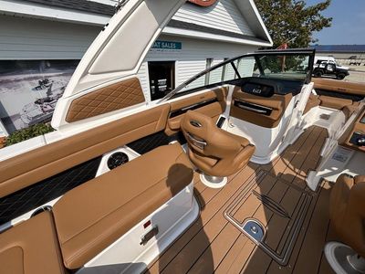 2025 Chaparral 267 SSX - Photo 15