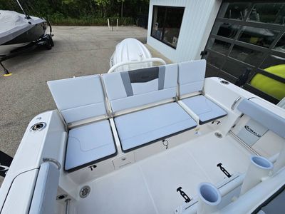 2026 Robalo R232 EX - Photo 8