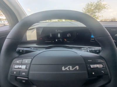 2026 Kia Sportage — photo 33 view