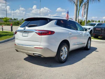 2020 Buick Enclave — detail view