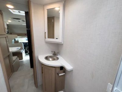 2027 Thor Motor Coach CHATEAU — photo 20 view