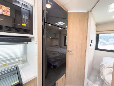 2027 Thor Motor Coach CHATEAU — photo 12 view