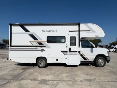 2027 Thor Motor Coach CHATEAU — photo 25 view