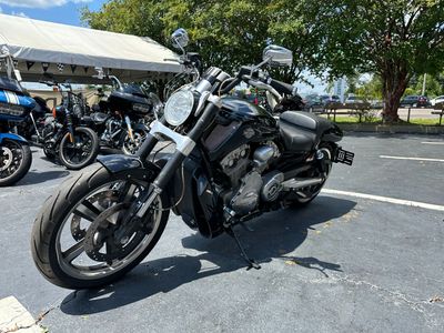 2013 Harley-Davidson V-Rod Muscle - Photo 2