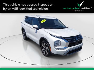 2025 Mitsubishi Outlander - Photo 1