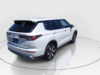 2025 Mitsubishi Outlander - Photo 7