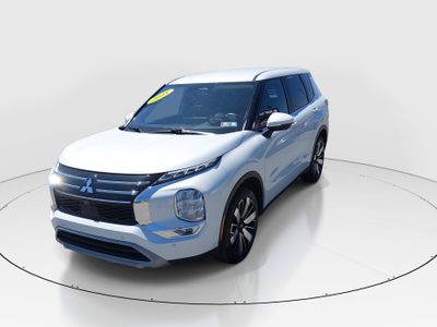 2025 Mitsubishi Outlander - Photo 3