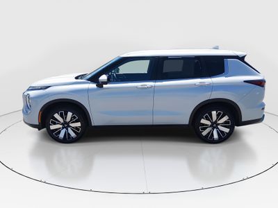 2025 Mitsubishi Outlander - Photo 4