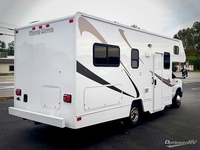 2019 Winnebago Minnie Winnie - Photo 2