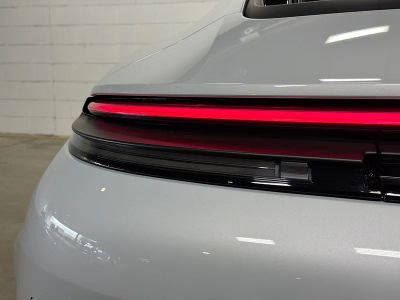 2025 Porsche 911 — photo 11 view