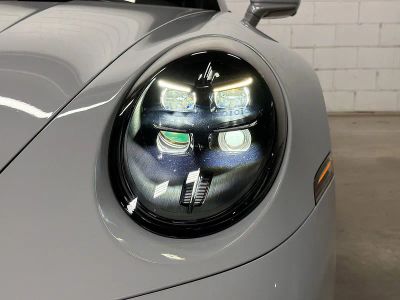 2025 Porsche 911 — photo 10 view