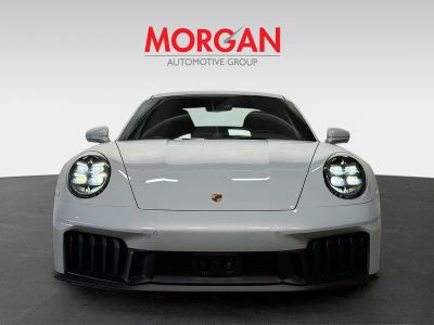 2025 Porsche 911 — photo 9 view