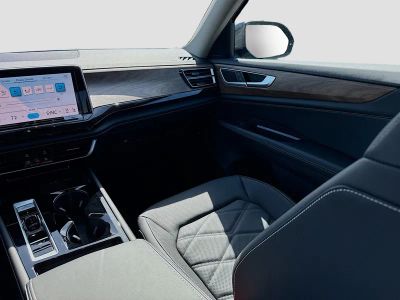 2026 Volkswagen Atlas — photo 18 view