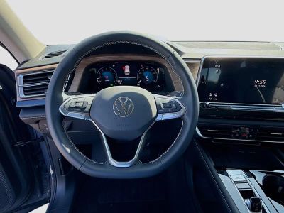 2026 Volkswagen Atlas — photo 10 view