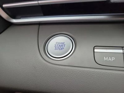 2024 Hyundai Elantra — photo 24 view