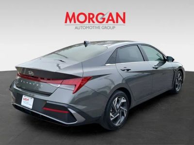 2024 Hyundai Elantra — side profile view