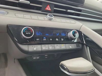 2024 Hyundai Elantra — photo 22 view