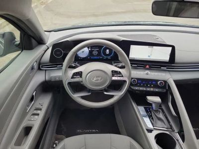 2024 Hyundai Elantra — photo 26 view