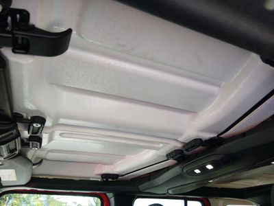 2024 Jeep Wrangler - Photo 18