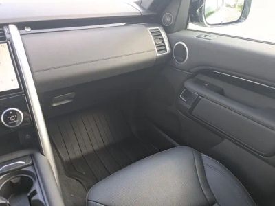 2025 Land Rover Discovery — photo 18 view