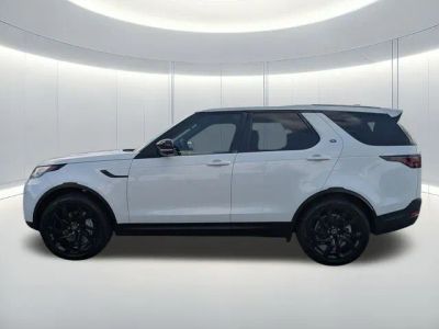 2025 Land Rover Discovery — photo 8 view