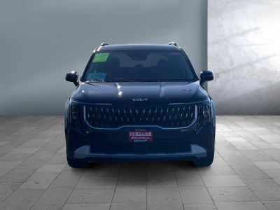 2026 Kia Carnival — side profile view